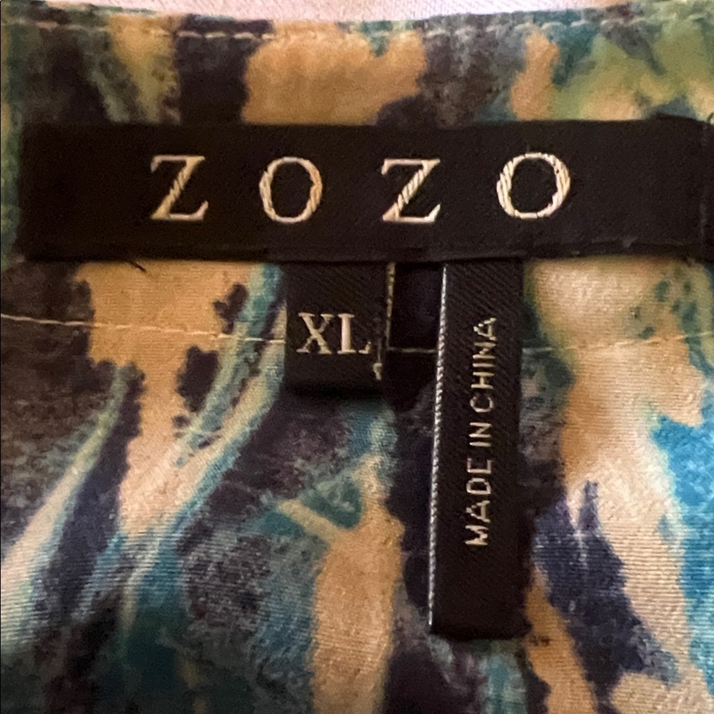 Chic Multicolor Patterned Blouse - image 4